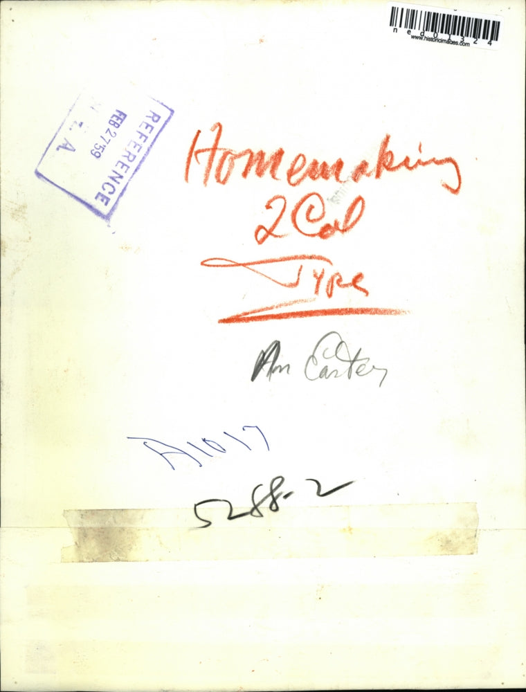 1959 Press Photo Young girl preparing Easter eggs