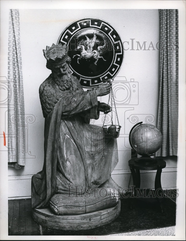 1967 Press Photo A pice of decorative statuary at a house - ned01358