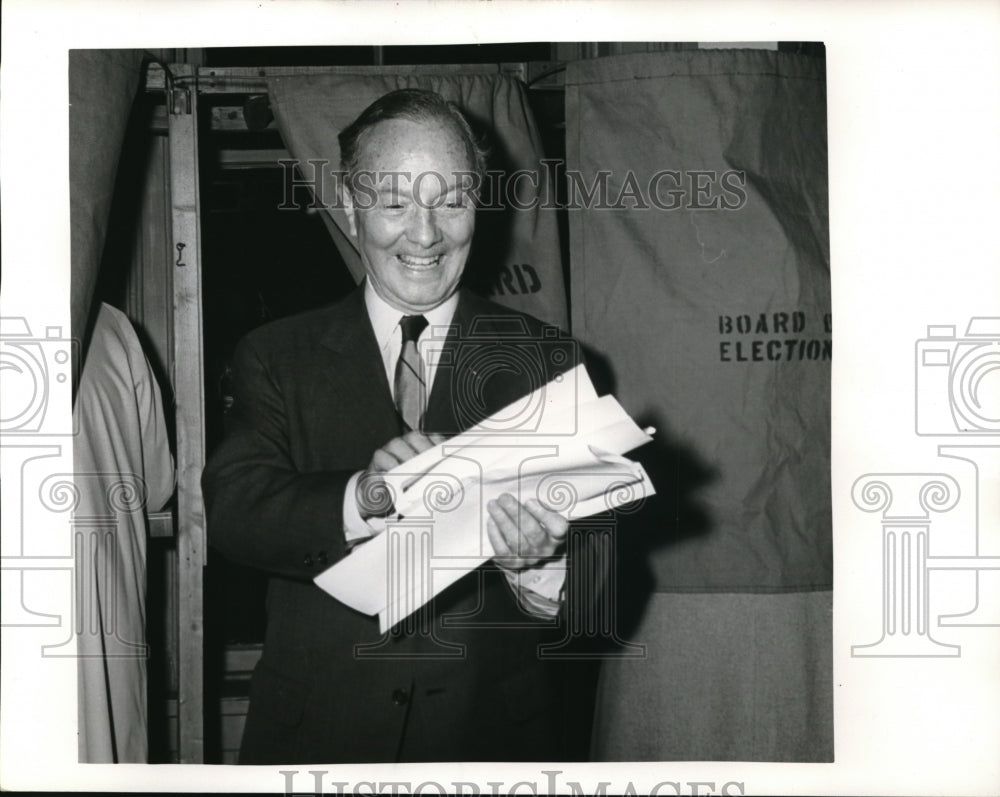 1964 Press Photo Cleveland Ohio Senator Stephen Young