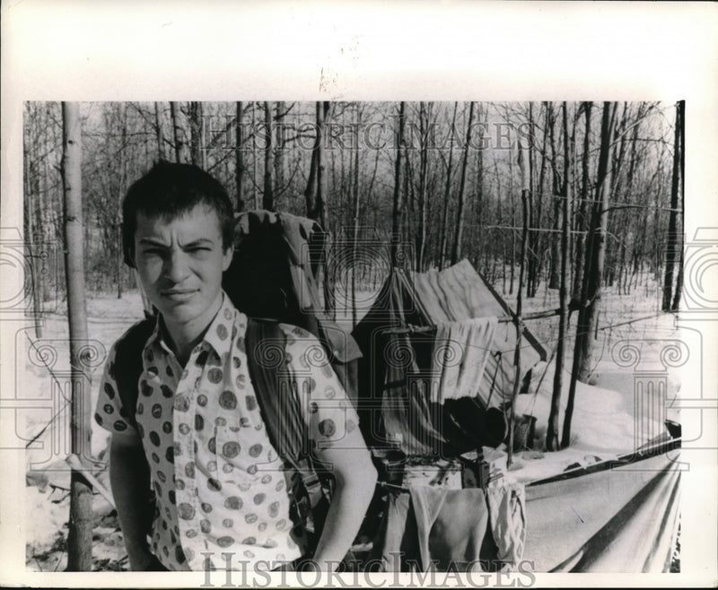 Load image into Gallery viewer, 1970 Press Photo Ann Arbor MI "Home in the wilds" David Hoover
