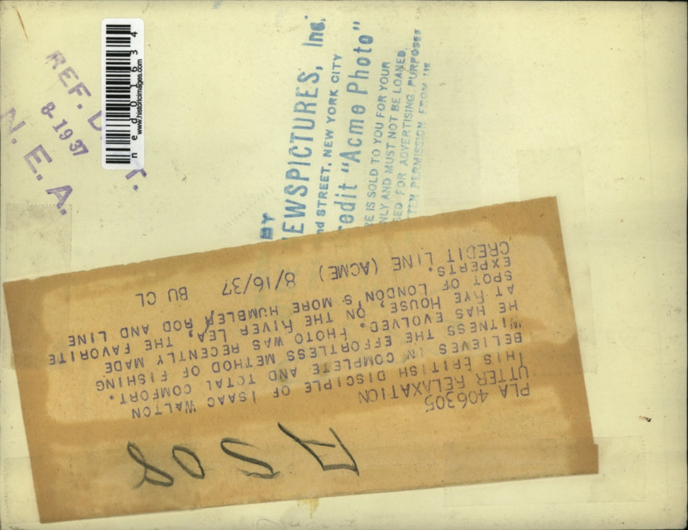 1937 Press Photo London Disciple of Isaac Walton at Rye HOuse on the river Lea