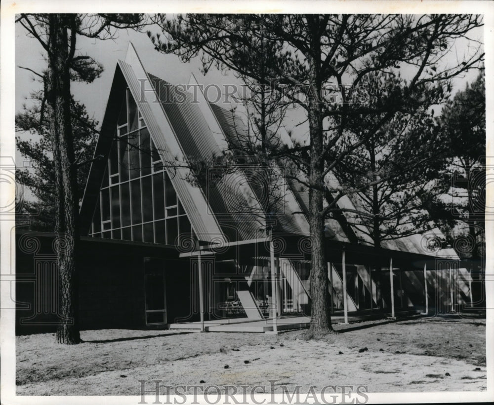 1962 Press Photo The so quiet Pilgrim Congregational Church in Birmingham