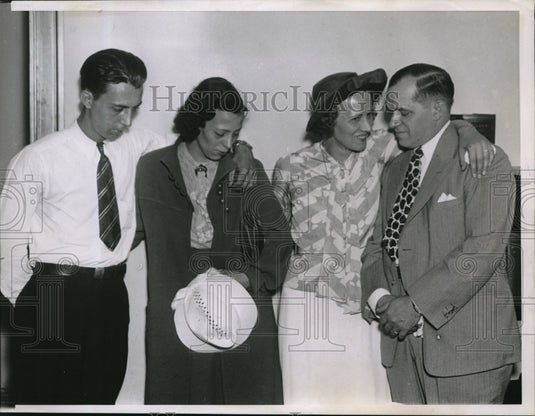 1937 Press Photo John Regan and wife Lydia Regan with Mr. and Mrs. Otto Horst