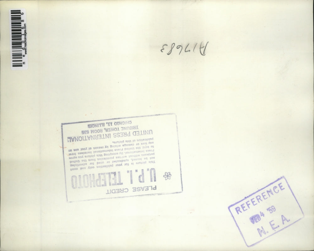 1959 Press Photo The last Blessings to the trapped miners by Rev. Edmund Langan