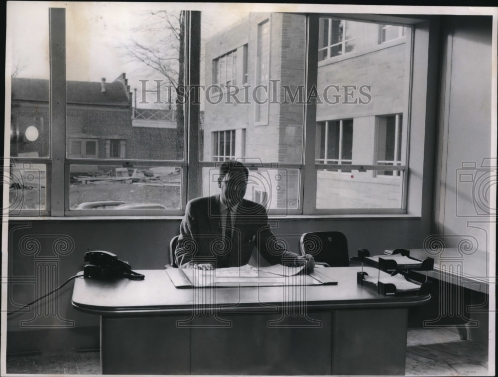 1957 Press Photo Joseph S Lime, Parma Auditor at City Hall