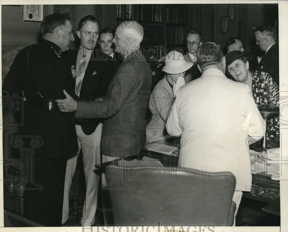 1937 Press Photo Vice Investigating Comm James Davis, Rev W Miller