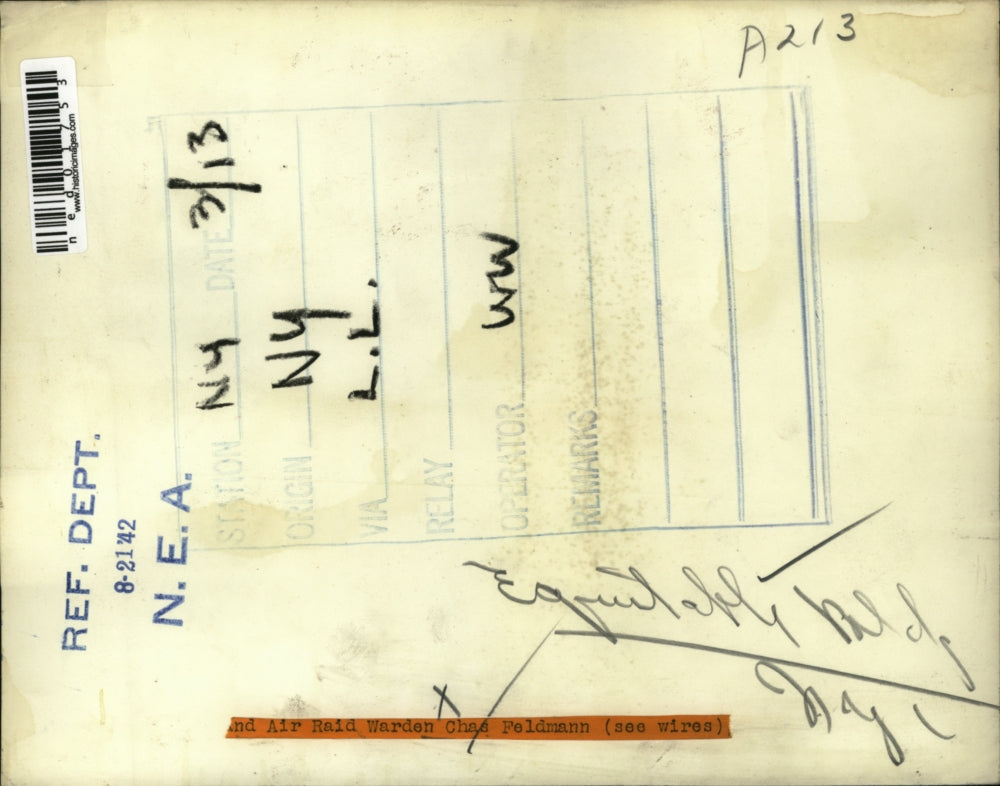 1942 Press Photo Air raid warden Chad Feldman