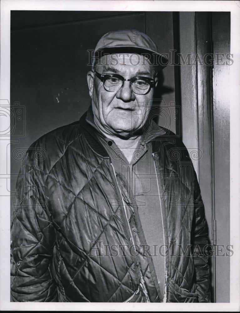  Press Photo Carl Parson, party boat operator at Gordon Park- Historic Images