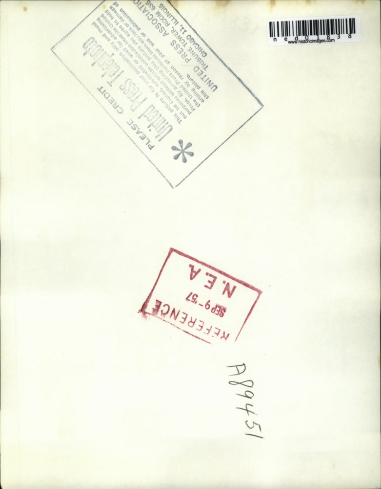 1957 Press Photo Baltimore Md Mrs Frank Fraantum & baby she had to give up