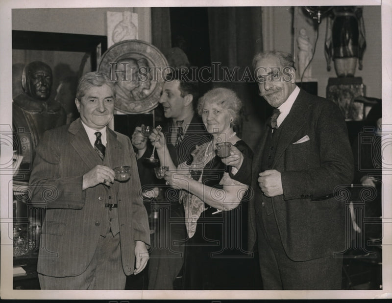 Load image into Gallery viewer, 1937 Press Photo Capt HD Wild,F A Williams, Mrs ,at New Years party
