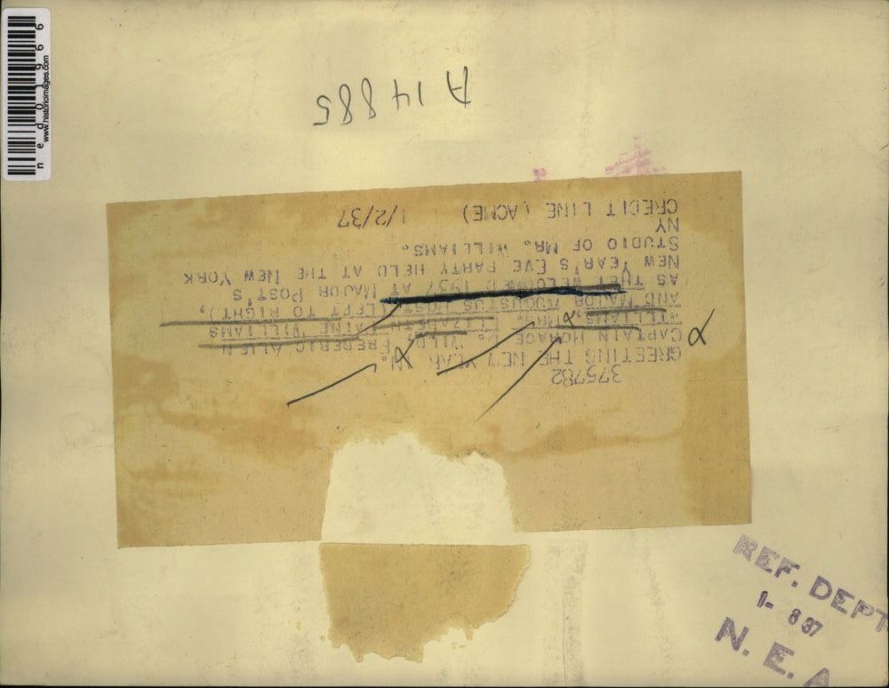 1937 Press Photo Capt HD Wild,F A Williams, Mrs ,at New Years party