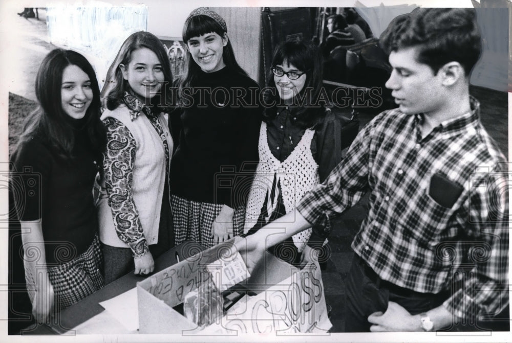 Press Photo Chris Hudak, M Landau, Jean Fyfe, L Kvkvra, M Sorenson