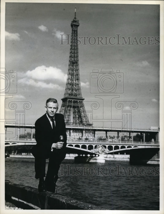 1961 Press Photo Shot near the Eiffel Tower is John Rich NBC from News in Paris