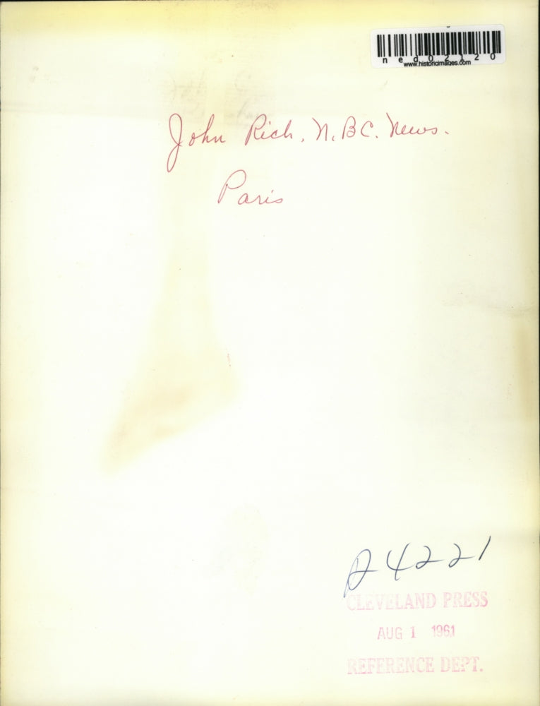 Load image into Gallery viewer, 1961 Press Photo Shot near the Eiffel Tower is John Rich NBC from News in Paris
