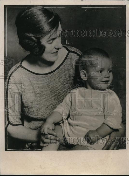 1936 Press Photo The Lady Amprhill and G. Russell after the first trial