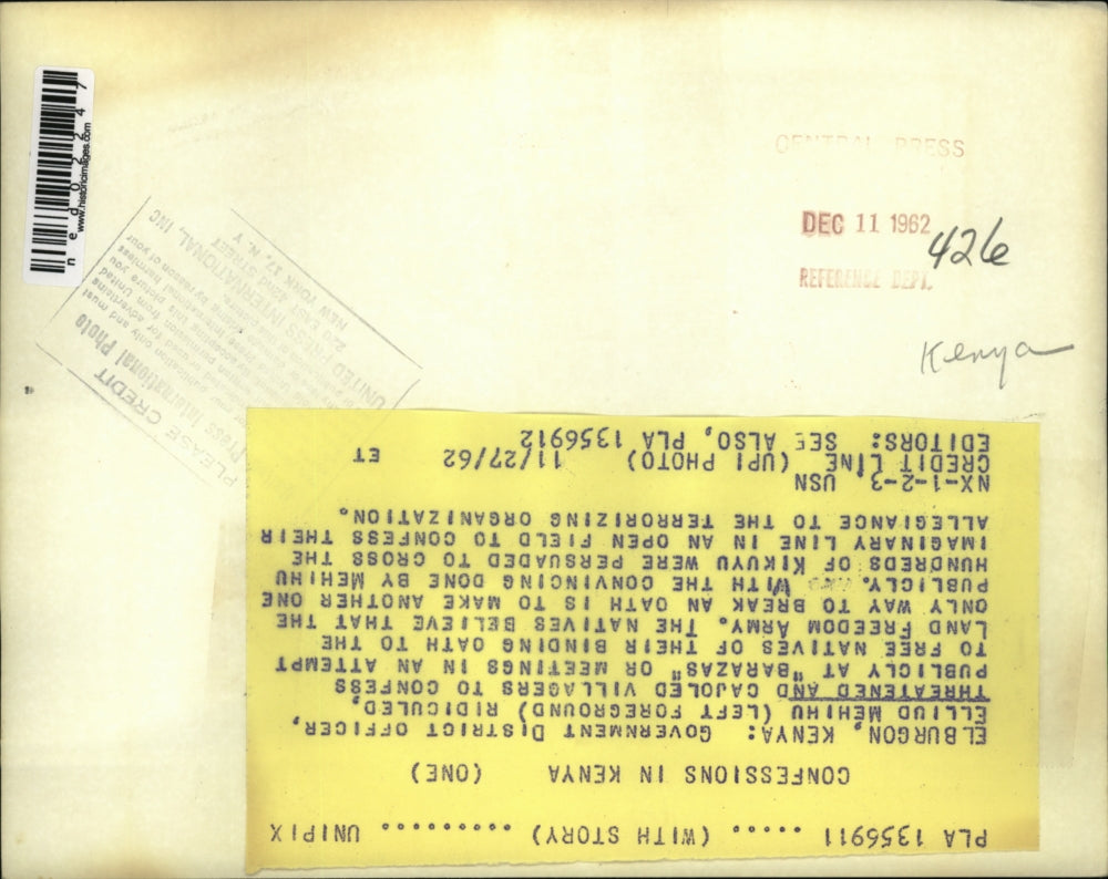 1962 Press Photo Elliud Mehihu trying to get villagers to confess