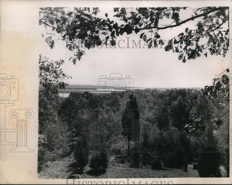 Load image into Gallery viewer, 1956 Press Photo The majestic land of Essex County
