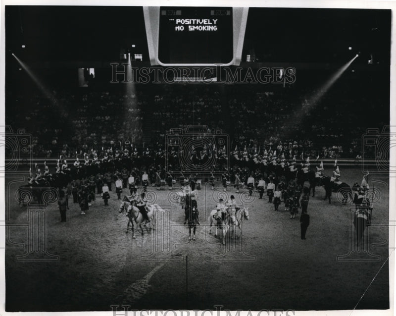 Load image into Gallery viewer, 1968 Press Photo The impressive finale of the Tatoo event
