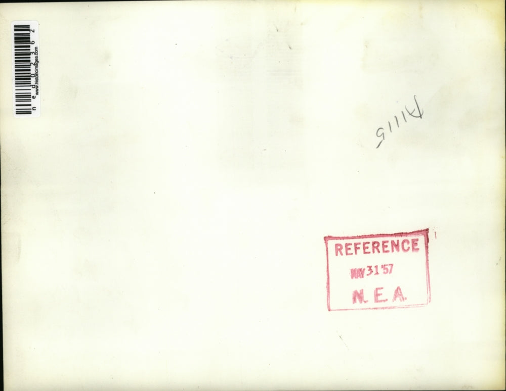 1957 Press Photo State Highway Patrolmen supervised men of picking up trashes