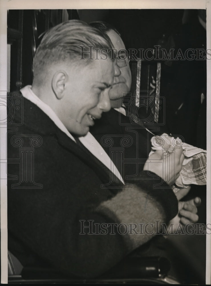 1938 Press Photo Chicago Theo Danielson at inquest into mother's murder