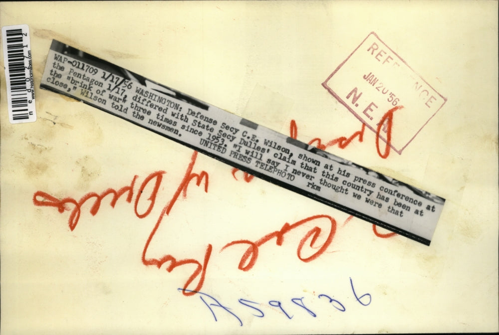 1956 Press Photo Defense Secy CE Wilson in his press conference at the Pentagon