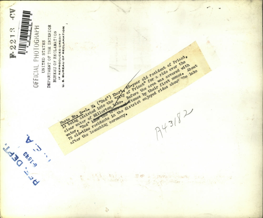 1943 Press Photo Friant old resident Khart to Millerton Lake