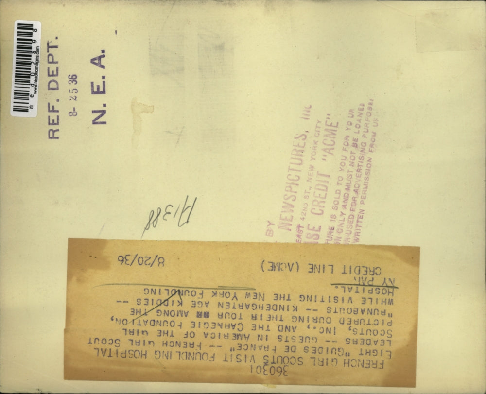 1936 Press Photo The Girl Scouts pay a visit to New york Founding Hospital