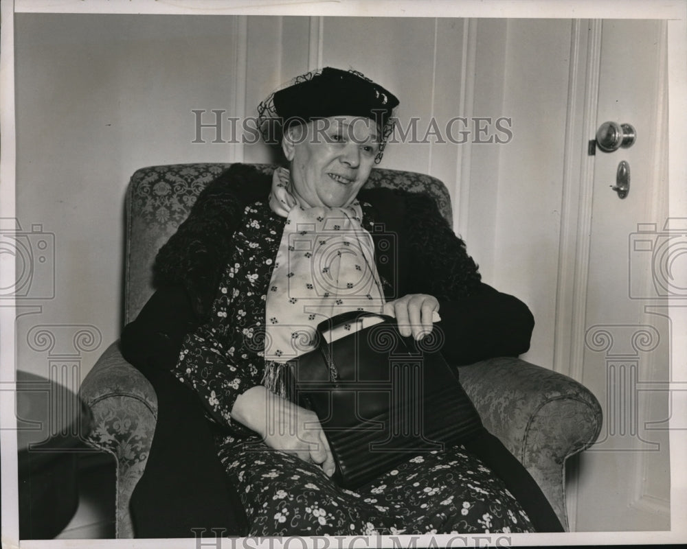 1938 Press Photo Mrs Anna Breault