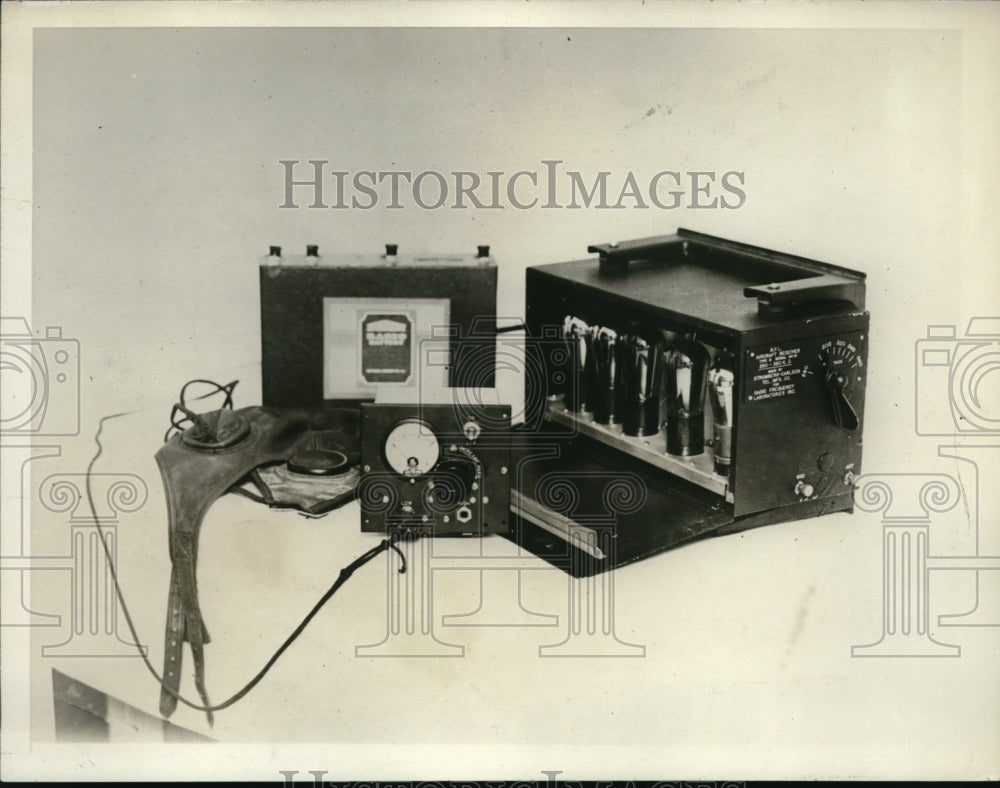 1929 Press Photo Radio equipment for a N.A.T. express plane
