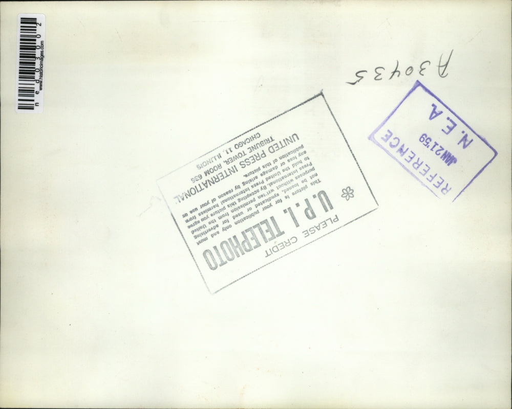 1959 Press Photo Boys will be boys even the boyscout Richeson