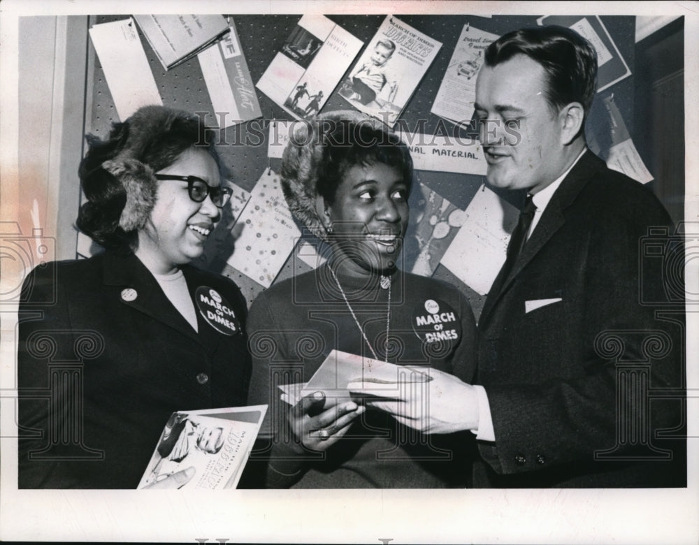 1966 Press Photo March of Dimes campaign G Robinson, C Doxator,D Brown