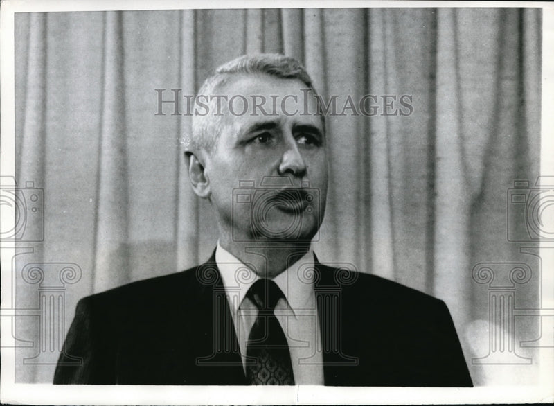 Load image into Gallery viewer, 1969 Press Photo LA Calif Ed M Davis Chief of Police
