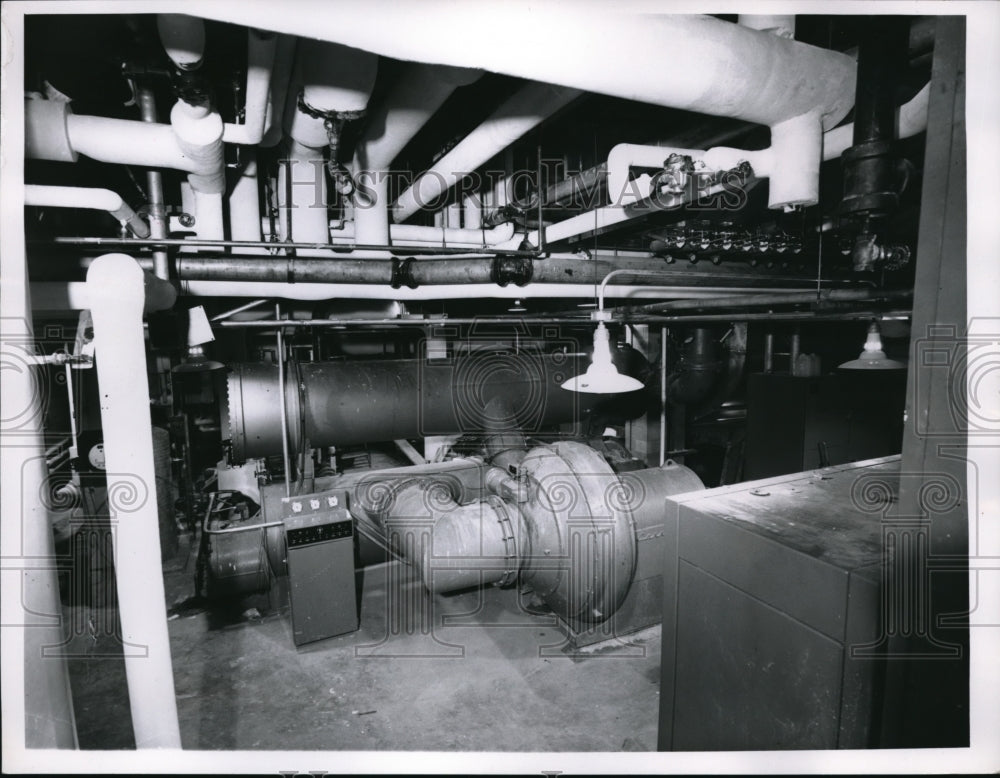 1962 Press Photo The air conditioning compressor at Wearn Research Building
