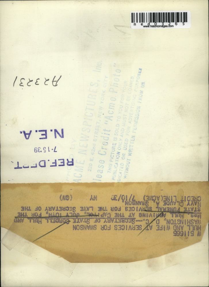 1939 Press Photo Wash DC Sec of State Cordell Hull & wife at the Capitol