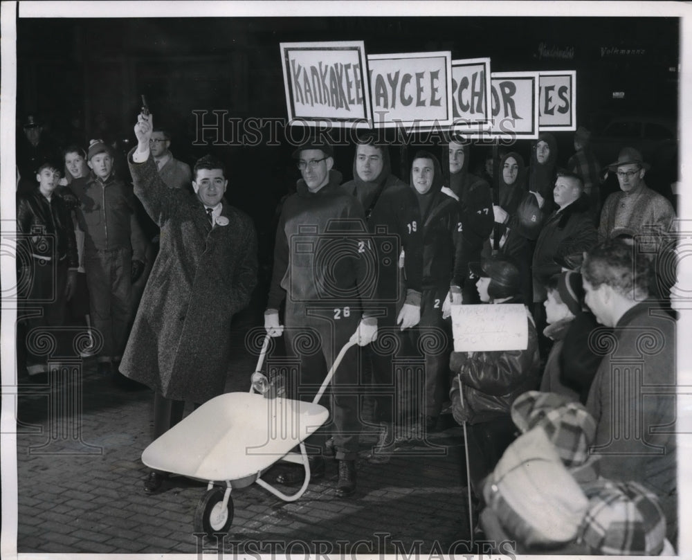 1956 Press Photo Kankakee Ill 6 members of Kankakee Junior Chamber of COmmerce