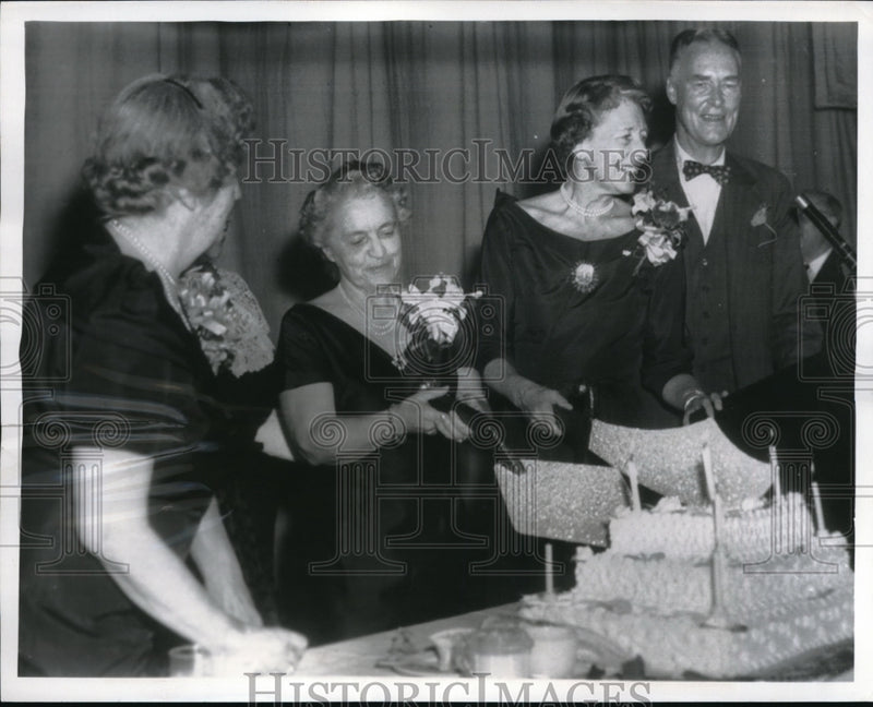 Load image into Gallery viewer, 1955 Press Photo Boston Mrs George Humphrey and Mrs Christian Herter
