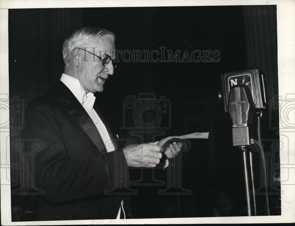 1934 Press Photo Secretary of State Cordell Hull addresses gathering