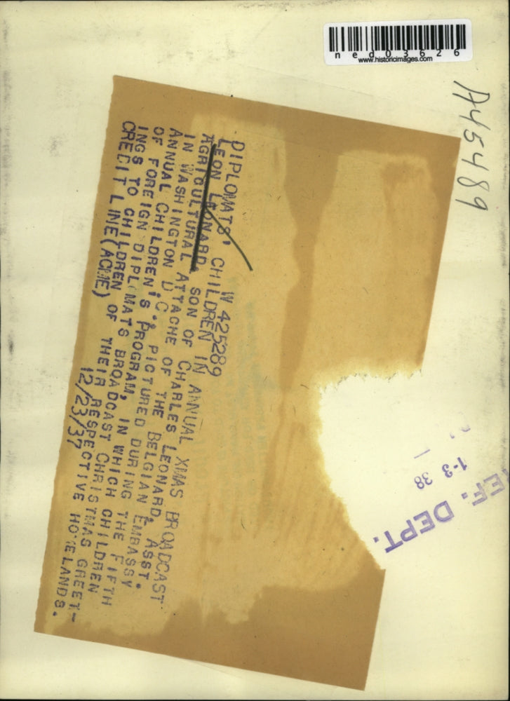 1938 Press Photo Diplomat's child Leon Leonard at Annual Children's Program