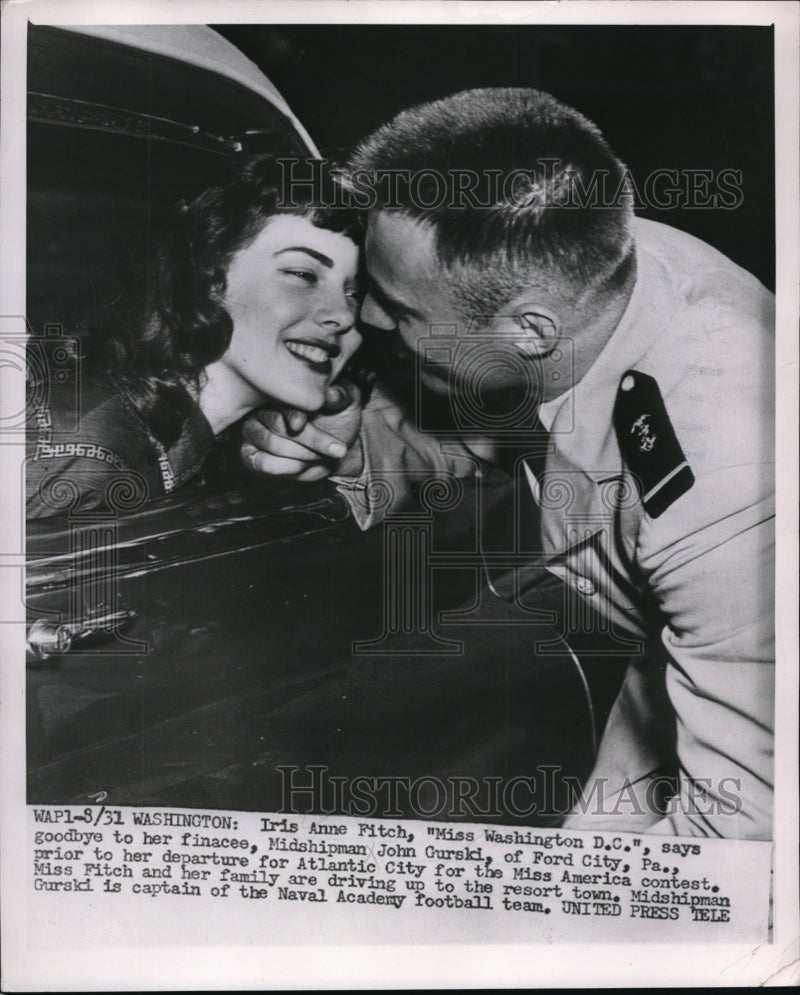 Load image into Gallery viewer, 1952 Press Photo Iris Anne Fitch &amp; Fiance Midshipman John Gurski before leaving
