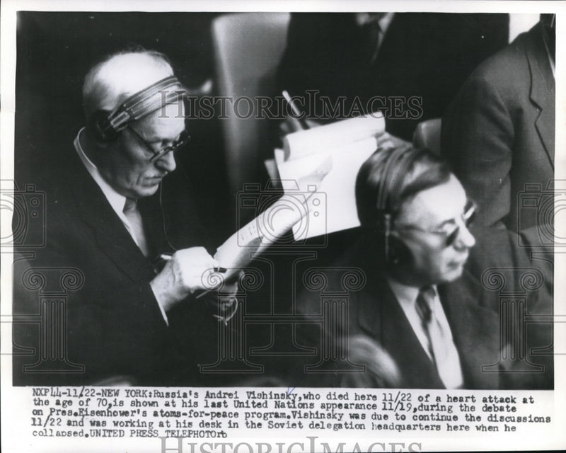 Load image into Gallery viewer, 1954 Press Photo Russian Andrei Vishinksy at his last United Nations appearance

