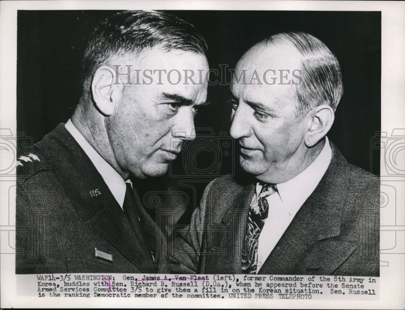 Load image into Gallery viewer, Press Photo Gen James Van Fleat and Sen Richard Russell at the army Committee
