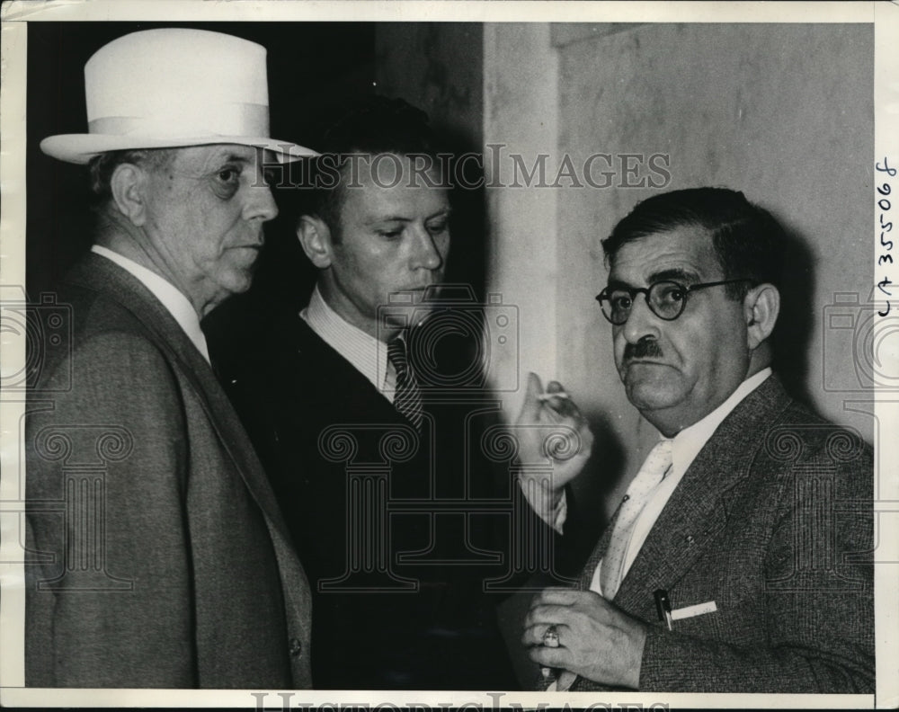 1936 Press Photo Harry Thompson , sold Navy secrets to Japan, Marshalls Lavelle