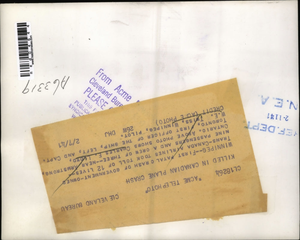 1941 Press Photo Lloyd and Capt. Twiss are passengers of the plane crashed