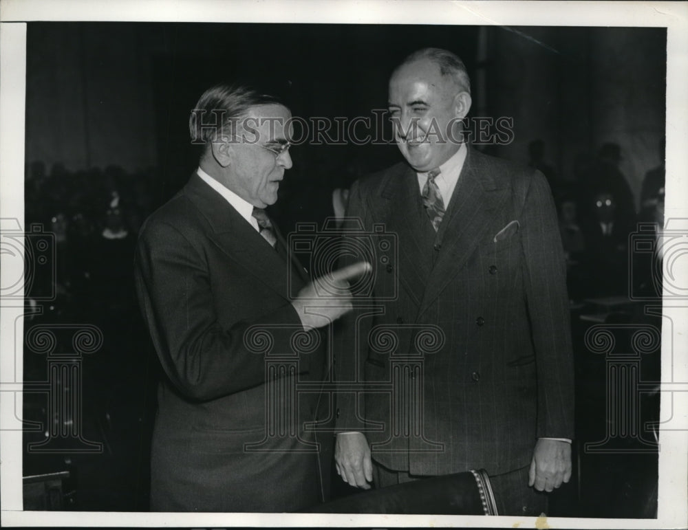 1937 Press Photo Sen. Nuys with Moley at the Semate Judiciary Committee Hearing