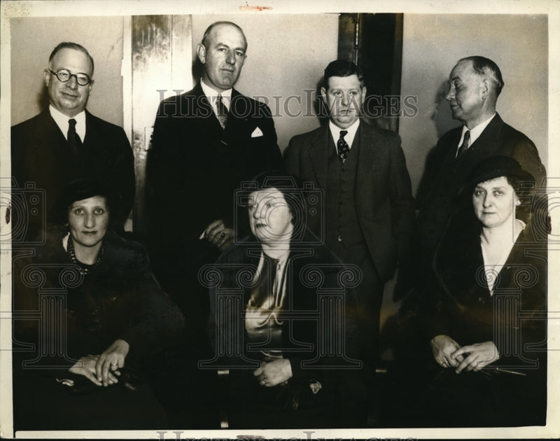 Load image into Gallery viewer, 1934 Press Photo A shot of E. Laraway with Fox, Cheskey, Rattican and Smith
