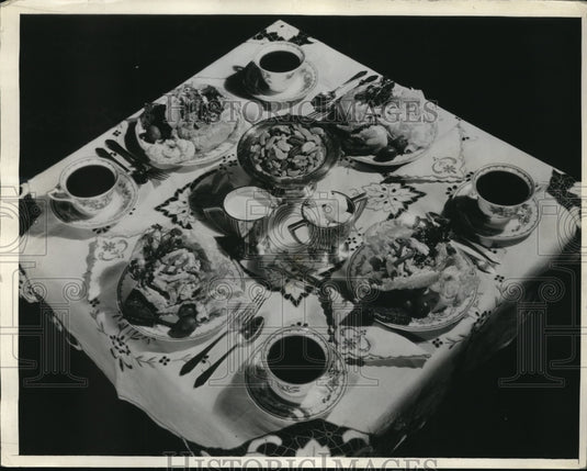 1936 Press Photo Tea cloth, matching napkins and silver & accessories- Historic Images