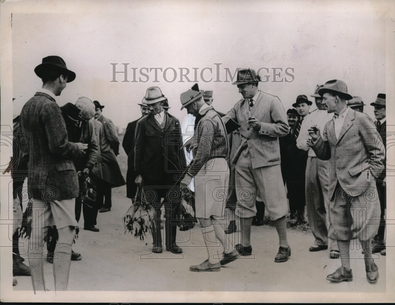 Load image into Gallery viewer, 1936 Press Photo King Edward, Lord Sefton partridge hunting
