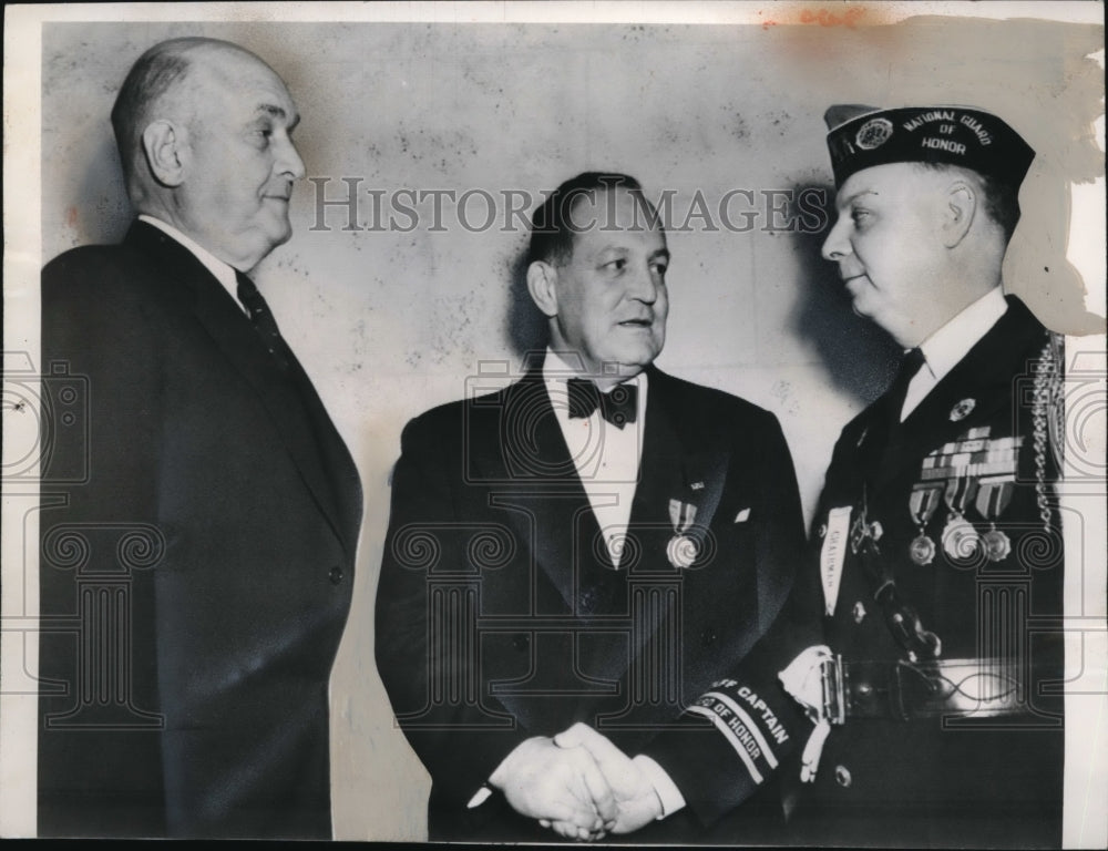 1950 Press Photo Maj Gen Harry Waughan, Defense Sec Louis Johnson & Guy Nadeau