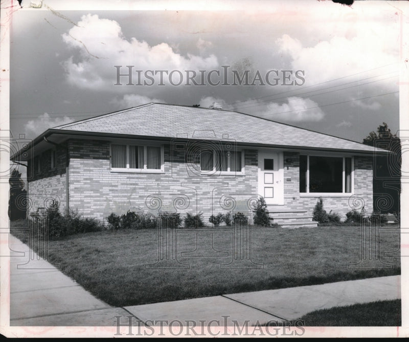 Load image into Gallery viewer, 1965 Press Photo Levco Housing in Brooklyn
