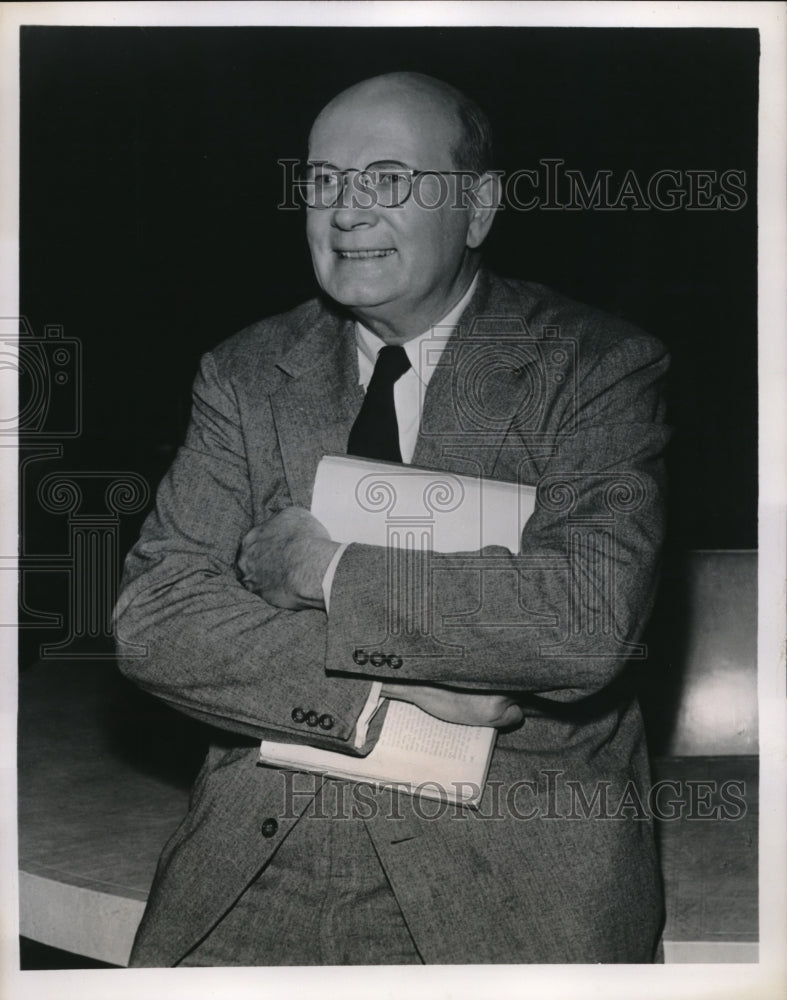 1955 Press Photo Dr Frank C Baxter on Now and Then on CBS